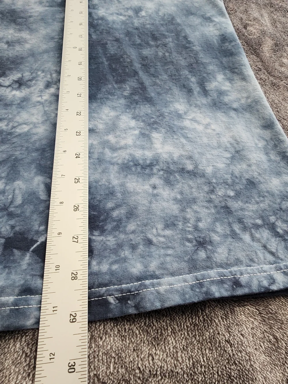 NIRVANA Blue Tie-Dye 'Nevermind' Graphic Tee Size XL